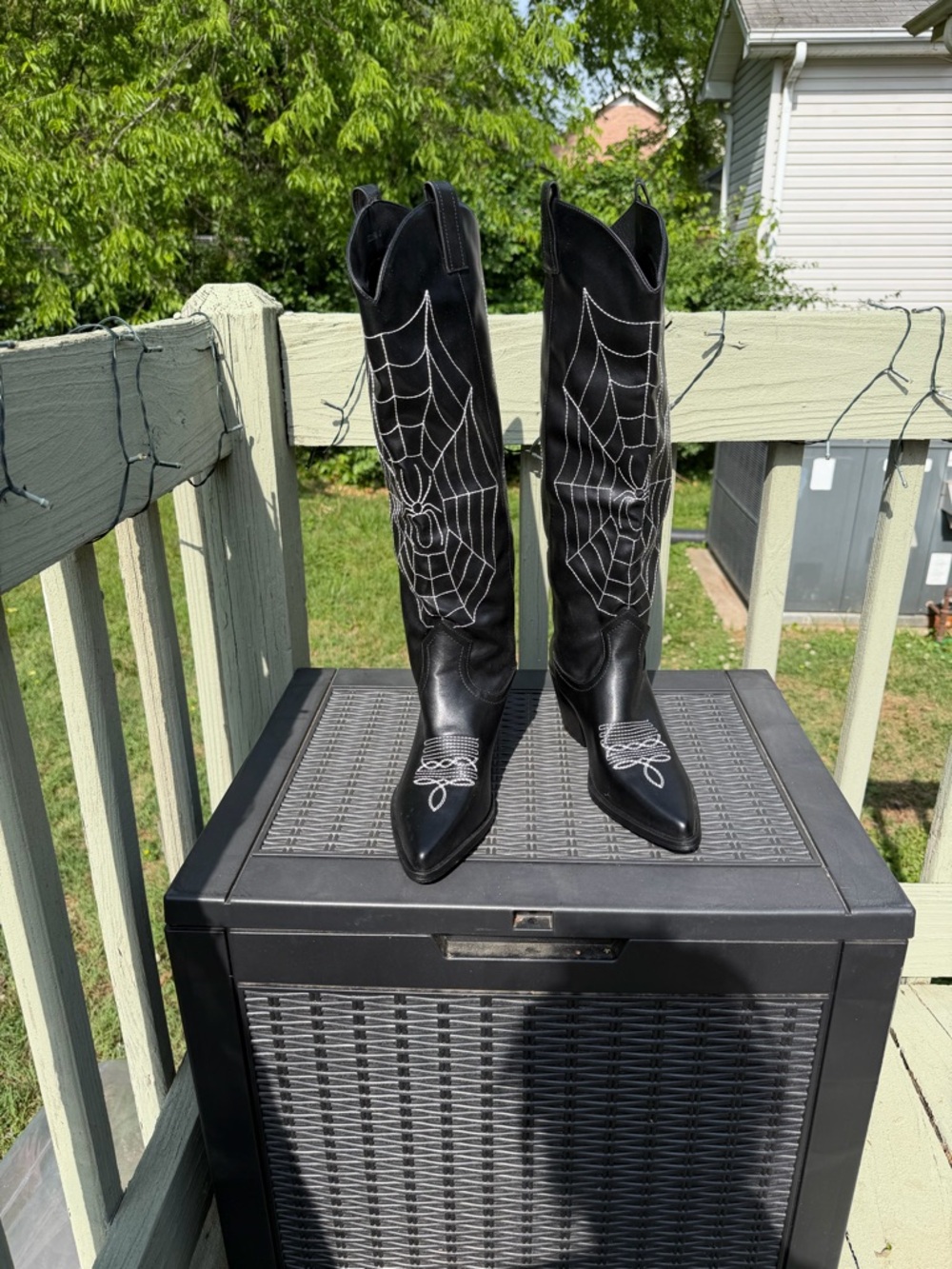 Amazon Black Western Knee-High Boots with White Spiderweb Stitching - Picture 4 of 8